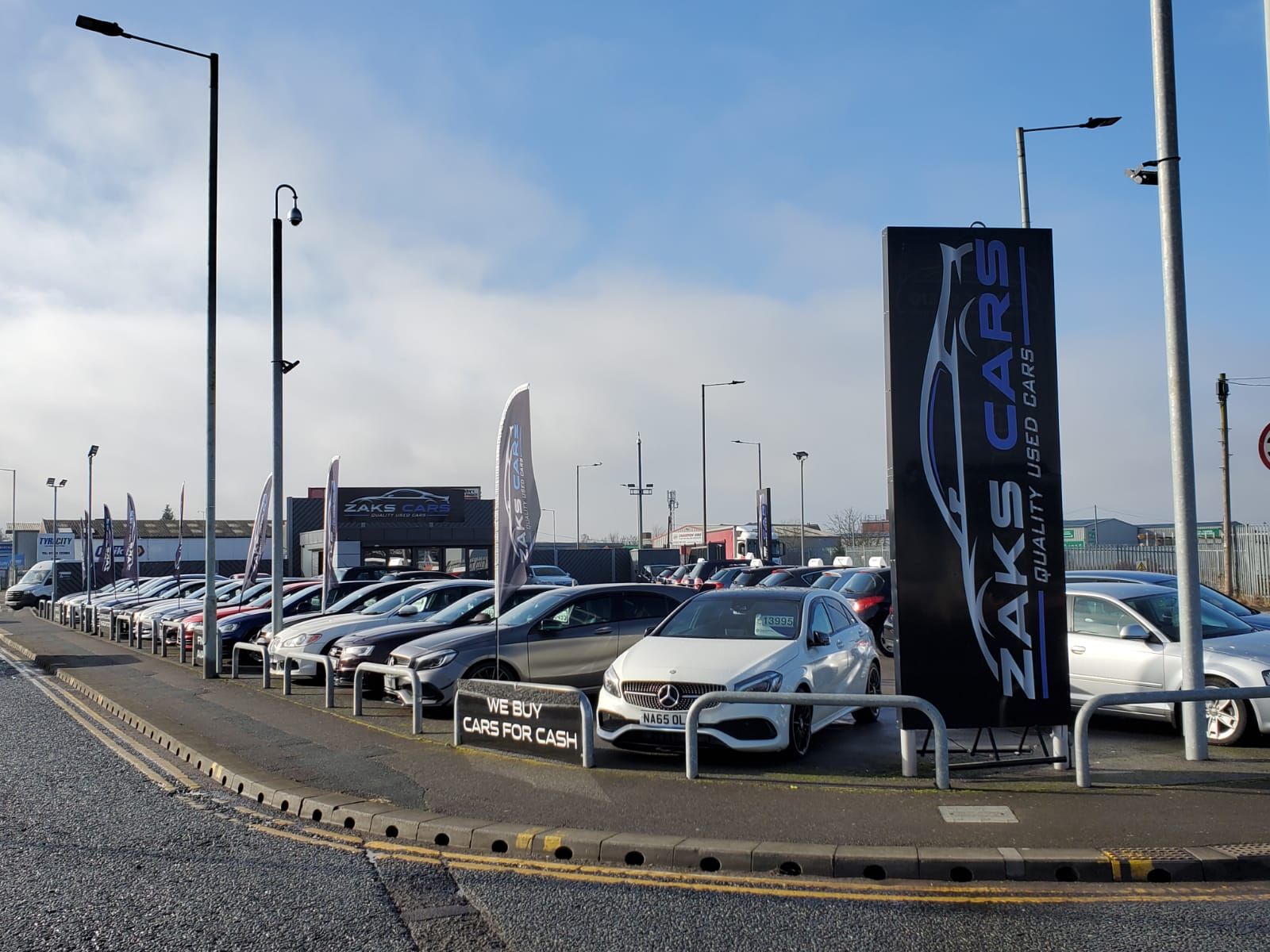ZAKS CARS DONCASTER WHEATLEY HALL ROAD Car dealership in Doncaster
